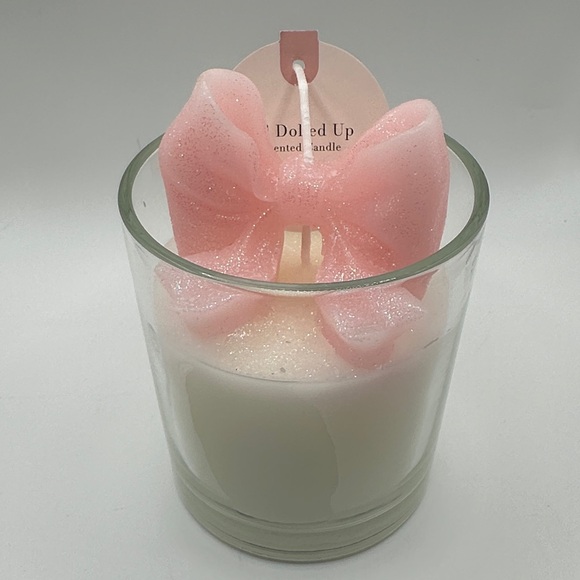 Sincerely Jules All Dolled Up Pink Bow Scented Candle - Picture 2 of 2